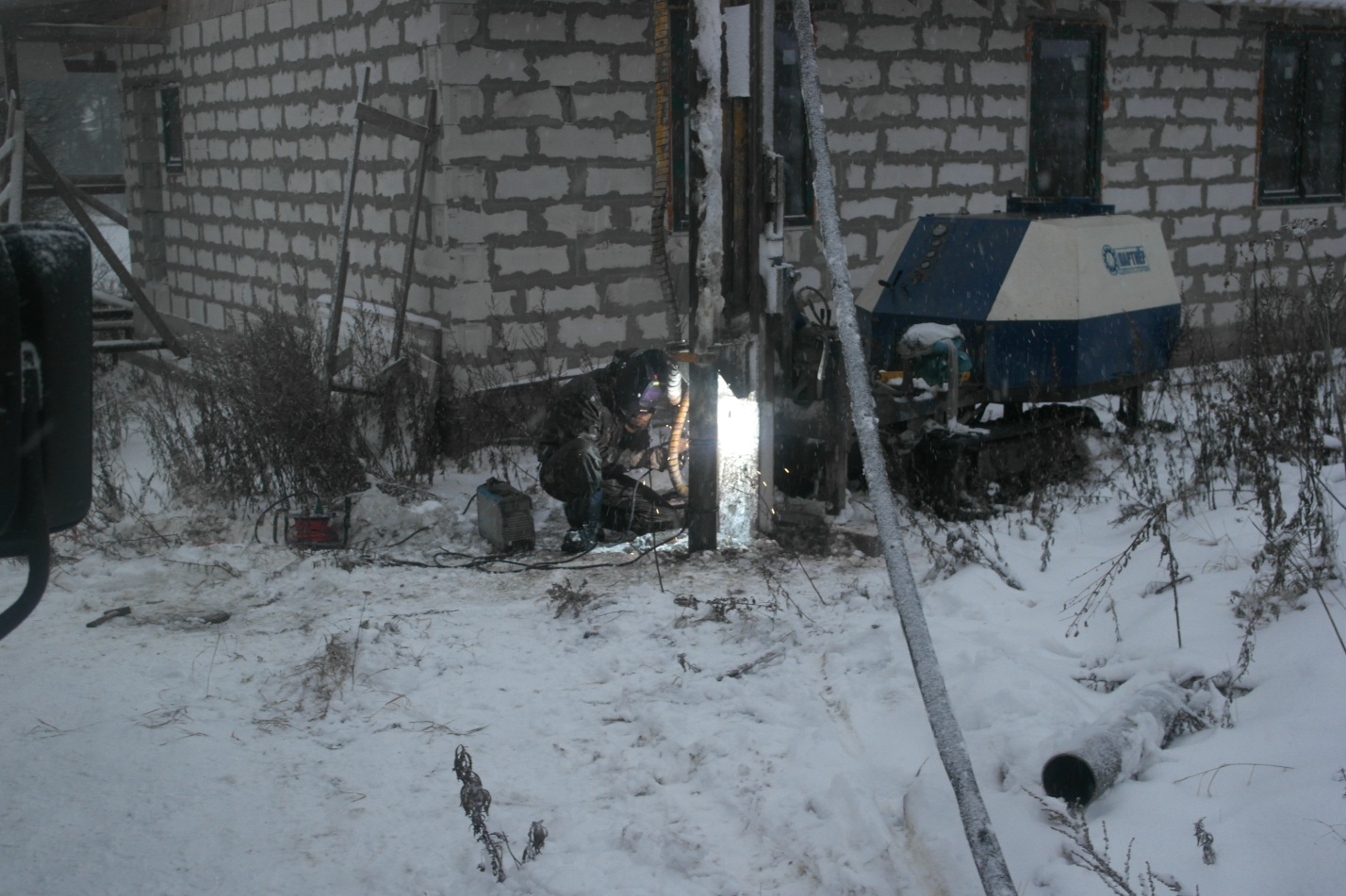 Мы применяем стыковку труб сварочным швом