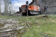 Установка бурильного оборудования на склоне